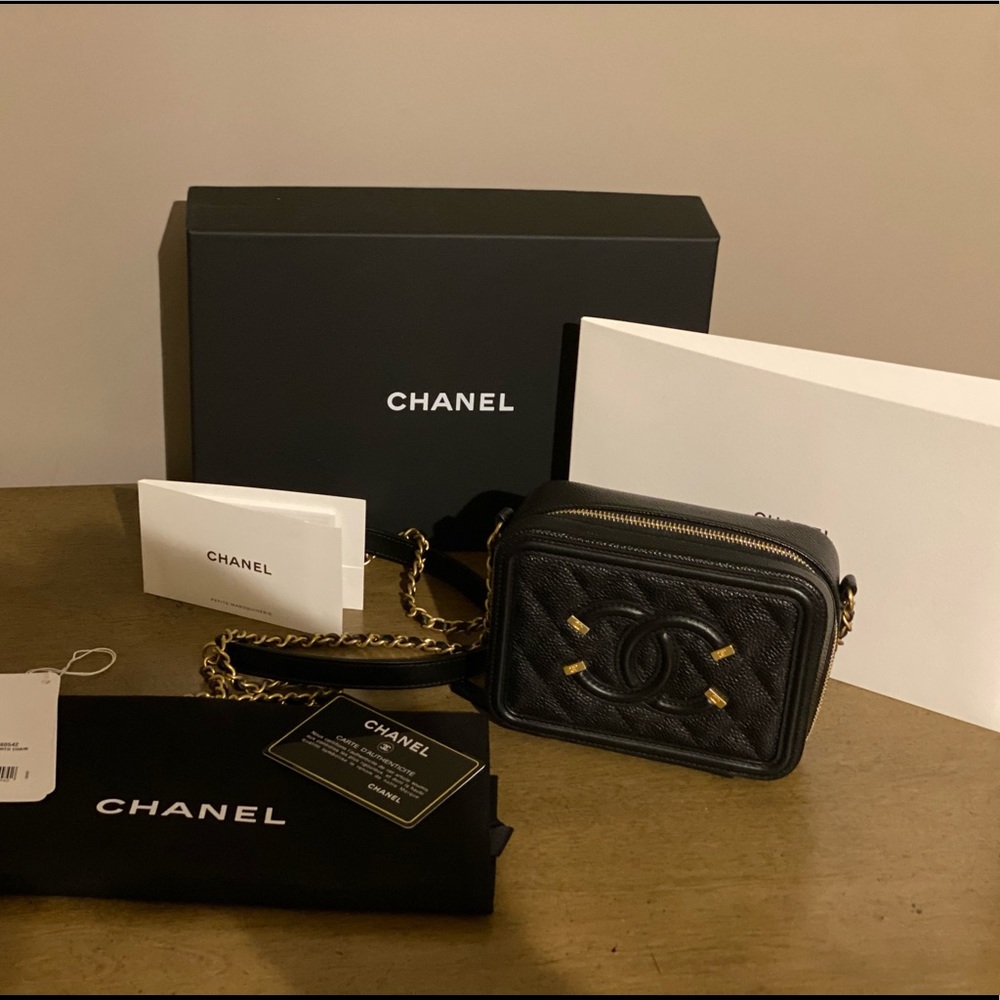 Mini vanity CHANEL bag
